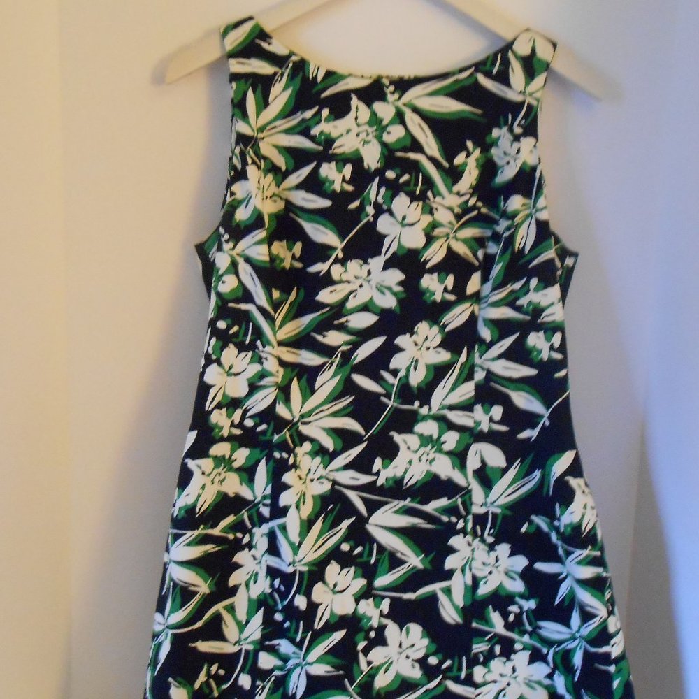 NWOT Chaps Navy Green White Floral Shift Dress 10
